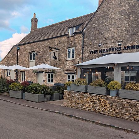 Hotel The Keepers Arms à Quenington Extérieur photo